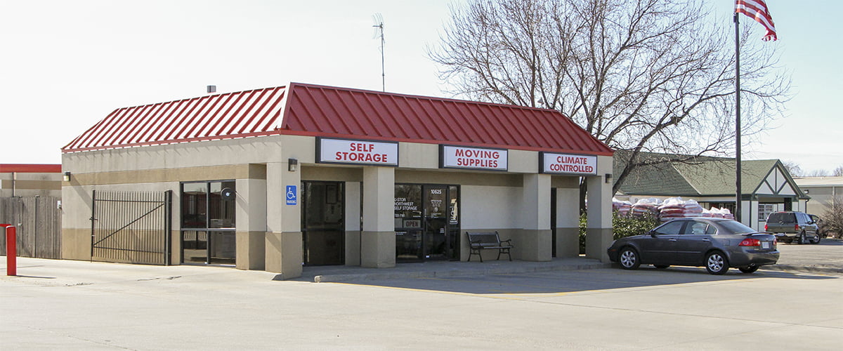 U-Stor Northwest is located at 10625 W. 21st St. N, Wichita, KS. Call 316-350-1102 for information.