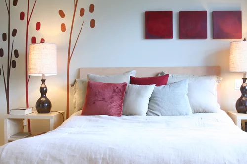 U-Story gives you Five Tips to Organize Your Guest Bedroom for Holiday Visitors